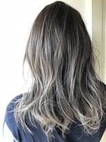 ヘアークリエイトヴァルール(Hair Create Valeur)&nbsp;オンブレシルバーグレー