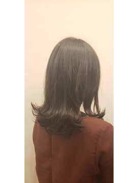 シェルフィ アピタ長久手店 簡単外ハネ