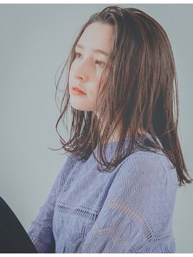 レジュアル(RESSUAL) エアリーミディ ショートパーマ 黒髪 ホワイトアッシュ