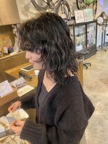 イスタ(isuta)&nbsp;【三鷹】スパイラルパーマ/暗黒カラー