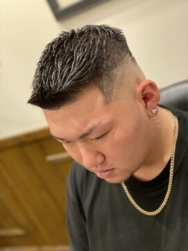 ヒロギンザバーバーショップ 神楽坂店(HIRO GINZA BARBER SHOP) スキンフェード×ラインアップ