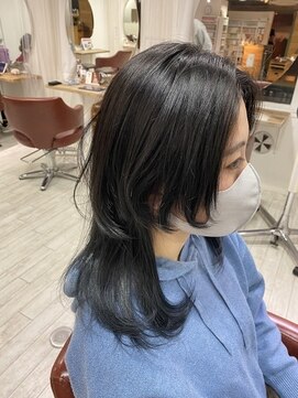 ロングウルフ レイヤーカット 黒髪ロングストレート L ビードロ 吉祥寺店 Vi Dro のヘアカタログ ホットペッパービューティー