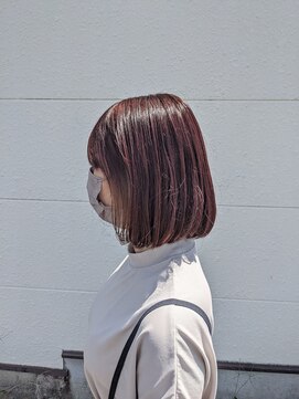 ラヴリア カミツ(LOVERIA KAMITSU) 30代40代からミセスまでつやと潤いストレート美髪で若見えボブ