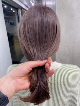 キラ 原宿(KILLA) グレージュヘルシースタイル波巻きアースカラーダブルカラー原宿