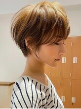 ビューブルー 亀戸錦糸町(VIEW BLUE) 美髪シアーカラーピンクブラウンショートカット切りっぱなしボブ