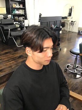 アークス(Ark'ss) ショート　メンズ　センターパート　ニュアンスパーマ