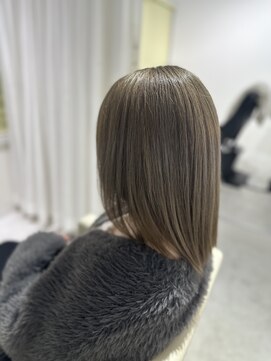 ティル(t/lu) #ブリーチ＋艶髪カラー