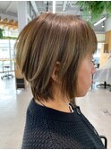 ダブルカラーショートボブインナーカラーハイライトケアブリーチ