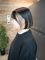 ベイショア(Bay Shore NY) インナーカラーホワイトベージュミニボブ