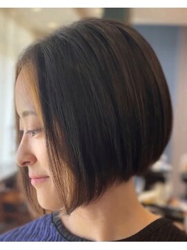 アズワン(As:one) 前下がりボブ