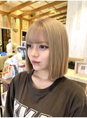 ハイトーンベージュ