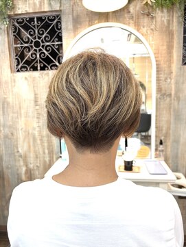 ブレス ヘアアンドスパ 湘南台(bless hair spa) ショートボブ1