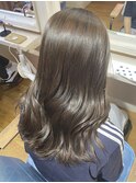 スモーキーカラー×オリーブブラウン