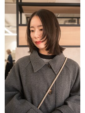 シー(thee) ミディアムレイヤー