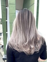 ファヴォリヘアー(favori hair) 【新潟】レイヤーカット/ロングヘア/デザインカラー