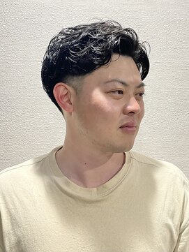 グラット(grAt) 【森】大人メンズ×刈り上げパーマ