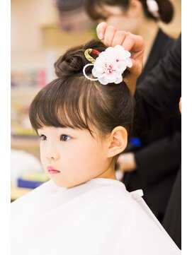 メゾン ド ボーテ(Maison de Beaute) 七五三　ヘアセット