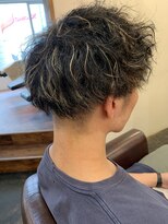 トロニー(TLONY)&nbsp;渋谷TLONY  ハイライトパーマメンズスタイル