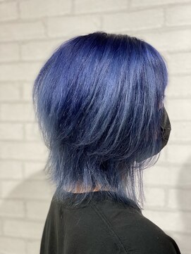 ビスイル 秋葉原店(Vis ill) ウルフカット/ネオウルフ/ブルー/ネイビー/くびれ/小顔/透明感