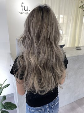 フー(fu.) ホワイトベージュ