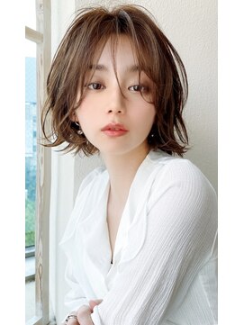 シルクレイ 吉祥寺店(Silk-lei) 大人かわいいフェザーバングベージュベーブショートボブ吉祥寺