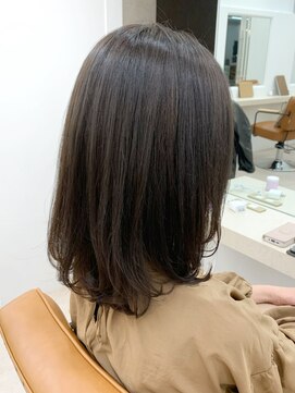 ガーデンヨコハマエスト(GARDEN YOKOHAMA est) ミディアムレイヤー似合わせカットフルバングイメチェン