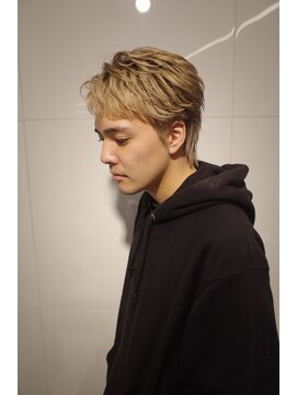 オーシャントーキョー(OCEAN TOKYO) 韓国ヘアカルマパーマカルマバングセンターパート黒髪ウルフ