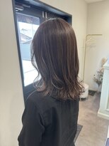 ラヴィン(LOVIN’)&nbsp;アッシュベージュ/ミディアム/顔周りカット