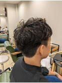 癖を活かしたメンズパーマ風カット
