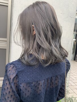 グロウ 丸の内(GLOW) グレージュオリーブアッシュ顔周りカット韓国風前髪甲府美容室