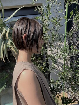 モノクロ(MONOCHRO) 30代/大人女性/ボブ/ミニボブ/グレージュ/矢上/東長崎