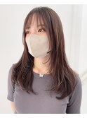 顔まわりをしっかり切り込んだハイレイヤー