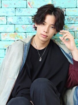 フリーラ 表参道(freera) センターパート×ウェーブパーマ