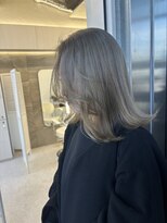 アナ ラーナ(Anna Lanna)&nbsp;柔らかカーキグレージュ×ブリーチなし