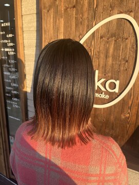 フゥカ 類家店(fuka) 八戸　ツヤツヤストレート　ミディアムスタイル