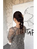 タップ(TAP)&nbsp;ポニーツインアレンジ/ヘアアレンジ/金沢市美容室