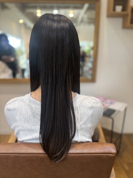 ラビアンフルール(La vie en Fleurs) うるツヤロングヘア