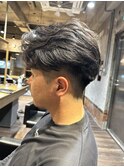 ブルーブラックフェザーパーマ刈り上げ