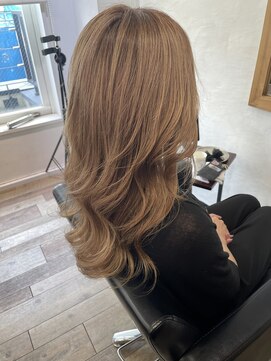 ハーツ(Heart's) 白髪ぼかし/イメチェンヘアスタイル/前髪カタログ/ショートボブ