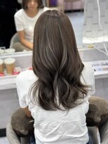 ジーナ 名駅(XENA.) 《YURI》ヘーゼルベージュ/ハイライト/デザインカラー