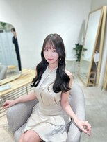 アム 表参道(am)&nbsp;小顔薄めバンググレージュレイヤーロング前髪パーマ黒髪