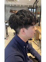 ニーイチイチ(211)&nbsp;メンズ波巻きパーマ/刈り上げ/サーフカール