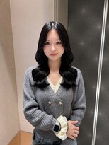 ロンドシェリ 仙台(Lond Cheri)&nbsp;レイヤーカット髪質改善縮毛矯正ダークブルー艶髪仙台
