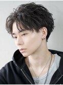 無造作ショートツイストスパイラルパーマアップバング