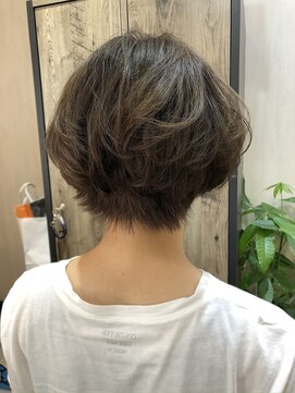 ムーサ(MOUSA) スッキリショート&ミルクティーカラー