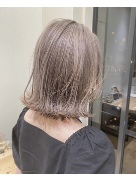 ウル(uru.) ホワイトベージュ