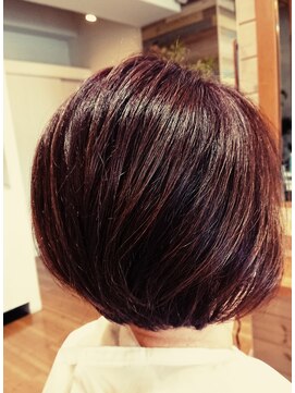 ルーツ(roots) 前下がりグラデーションボブ