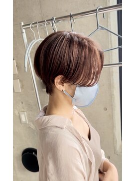 スリールヘアー(suri-ru hair) ☆ハンサムショート×ピンクベージュ☆（担当トモ）