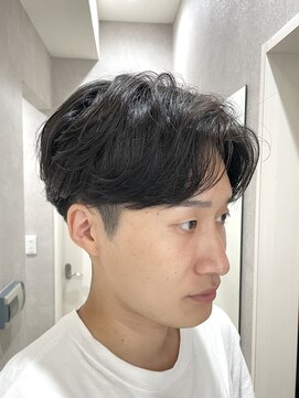 メレ 仙台(Mele) センターパート/ニュアンスパーマ/カルマパーマ/ダークアッシュ