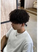 メンズツイストスパイラルパーマ刈り上げマッシュスタイル